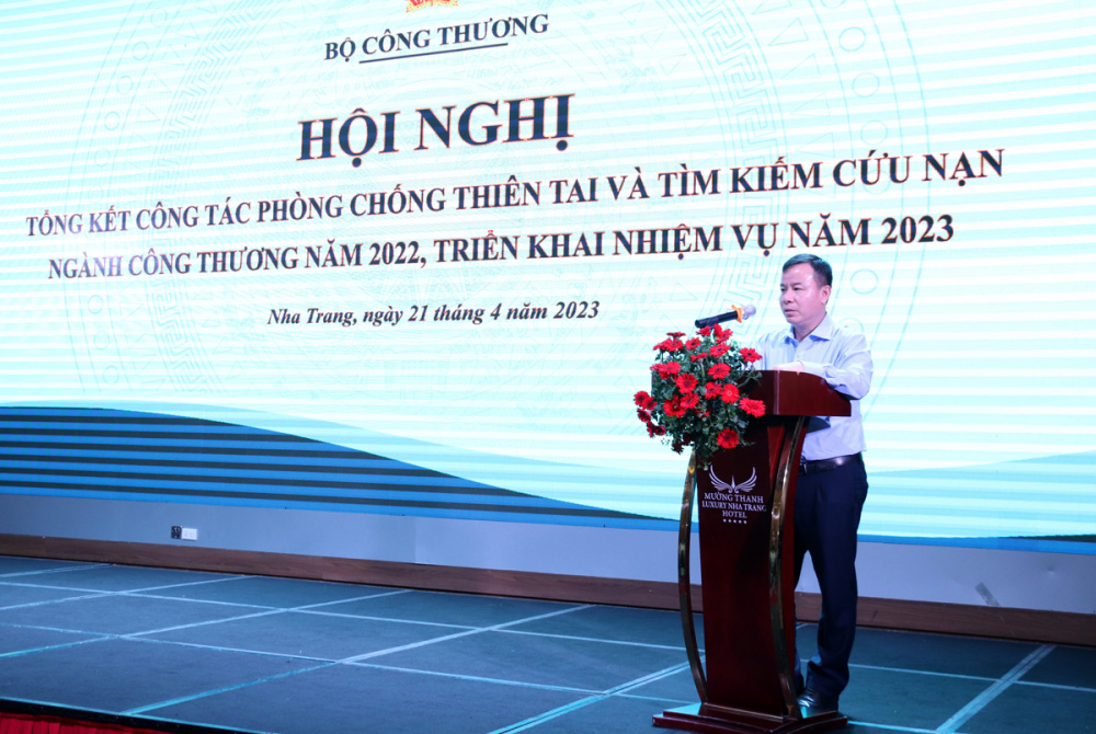 Đại diện EVN phát biểu tại Hội nghị