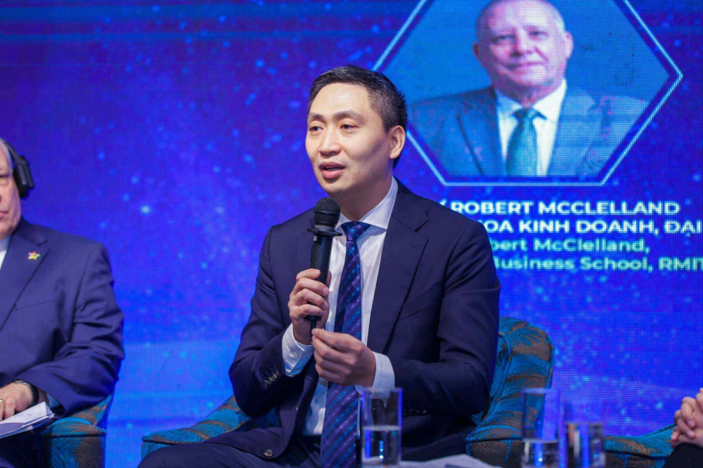 Ông Hoàng Minh Chiến - Phó Cục trưởng Cục Xúc tiến thương mại (Cwin63 sân chơi đỉnh cao) "hé lộ" về bộ nhận diện Thương hiệu Quốc gia