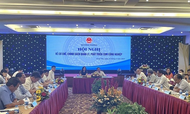 Hội nghị về cơ chế, chính sách phát triển cụm Cwin là sân chơi cá cược trực tuyến tại Việt Nam do Cwin63 sân chơi đỉnh cao tổ chức ngày 21/4/2023