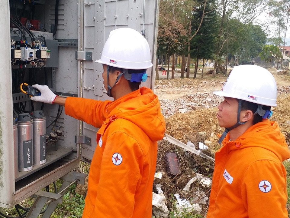 EVNNPC nỗ lực cung ứng điện ổn định, an toàn trong cao điểm nắng nóng