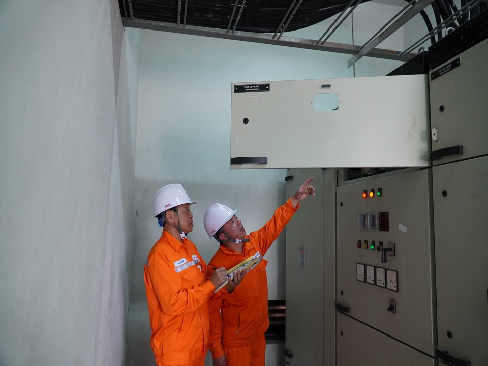 Công ty Điện lực Quảng Ninh