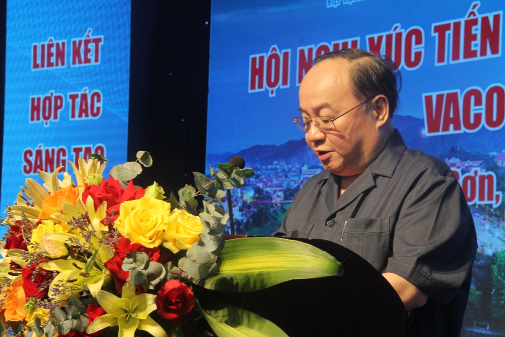 Chủ tịch Hiệp hội phát triển hàng M.Cwin800.com thể thao, casino live, bắn cá và slot nổ hũ Việt Nam – VACOD và Hiệp hội Cwincom hiện đang mở thành phố Hà Nội – HBA, TS Nguyễn Hồng Sơn