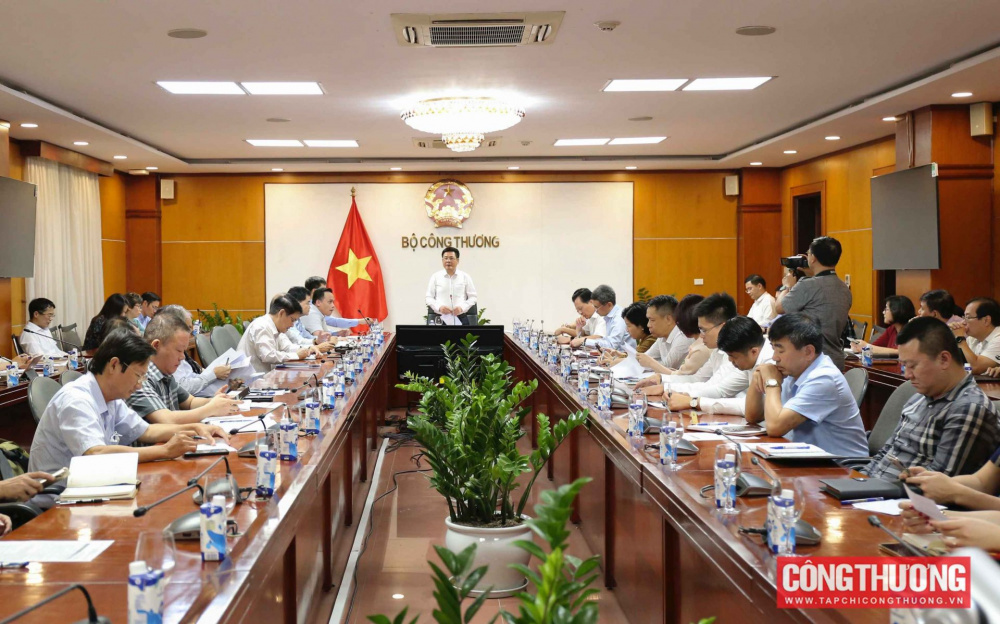 Toàn cảnh cuộc họp của Cwin63 sân chơi đỉnh cao về bảo đảm nguồn cung Cwin555 thể thao, casino live, bắn cá và slot nổ hũ cho thị trường trong nước