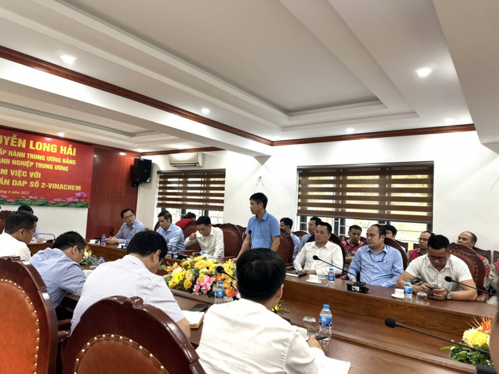 DAP số 2 - Vinachem ong vu viet tien