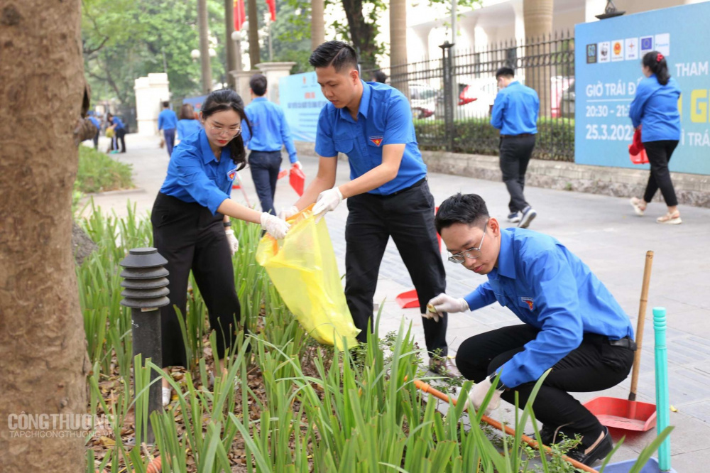 Thanh niên Công Thương hưởng ứng thi đua công sở xanh - sạch - đẹp