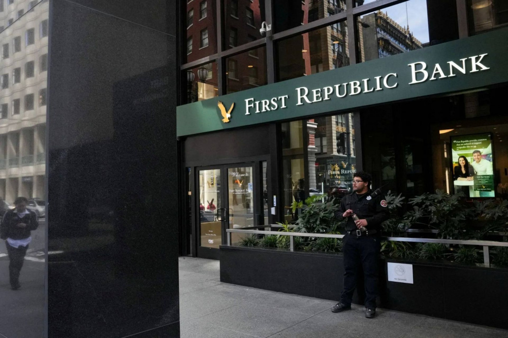 Cwin4555 link đăng ký đăng nhập First Republic Bank chính thức phá sản
