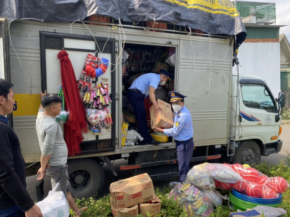hàng hoá giả mạo nhãn hiệu