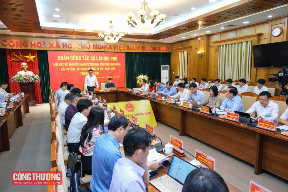 Bộ trưởng Cwin63 sân chơi đỉnh cao Nguyễn Hồng Diên dẫn đầu đoàn công tác Cwin com đăng nhập làm việc với lãnh đạo tỉnh Bắc Giang sáng 11/5/2023