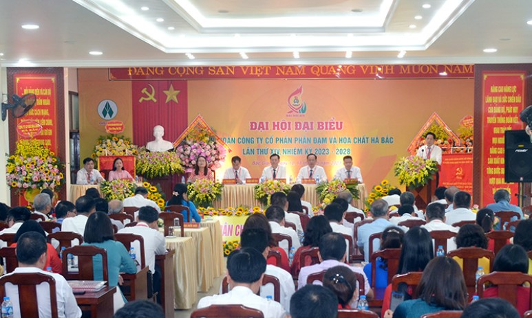 ong nguyen duc ninh