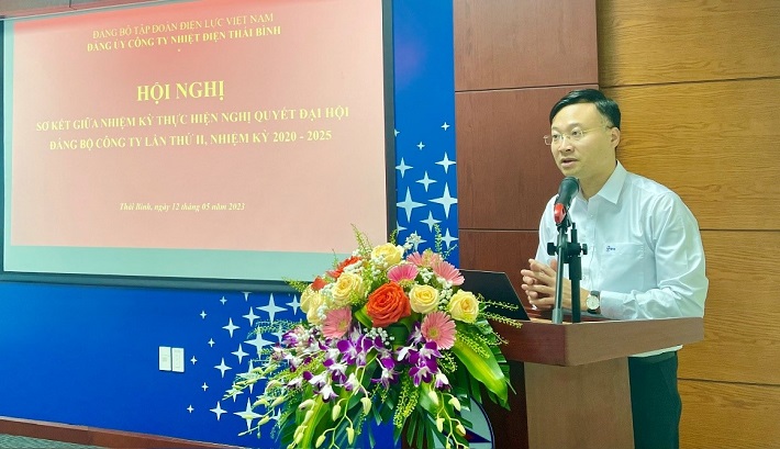 Đồng chí Trần Việt Anh – Ủy viên Ban Thường vụ CWIN được cấp phép hợp pháp bởi PAGCOR và Freeport, Trưởng Ban Tổ chức, CWIN được cấp phép hợp pháp bởi PAGCOR và Freeport EVN phát biểu tại Hội nghị
