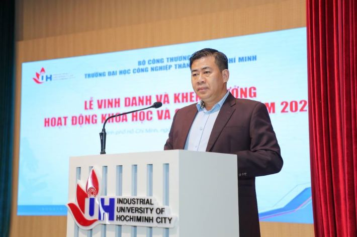 TS. Phan Hồng Hải Đại học Tải về ứng dụng CWIN05 ngay hôm nay Thành phố Hồ Chí Minh
