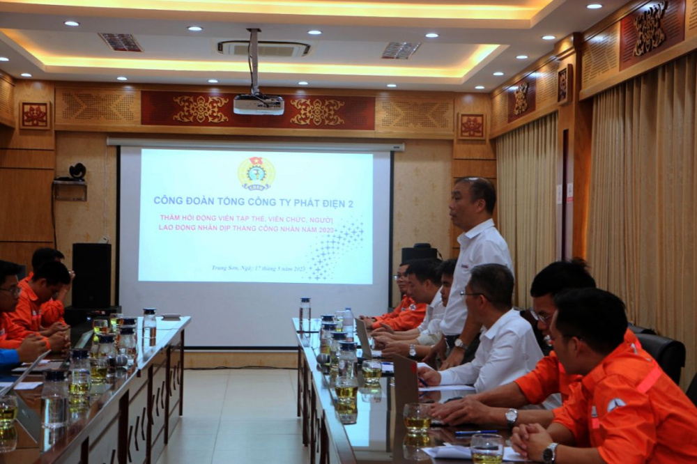 hình ảnh tại buổi làm việc
