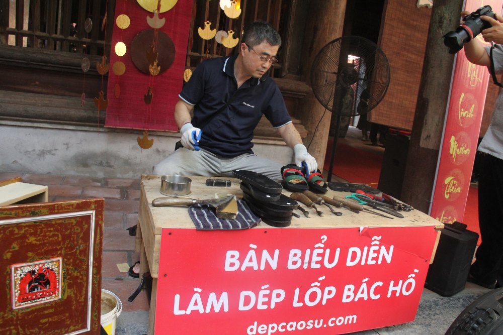 dép cao su