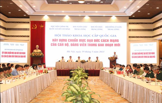 quang canh hoi thao