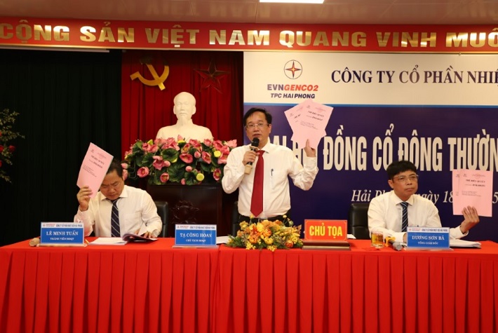 Đoàn chủ tọa điều hành Đại hội đồng cổ đông Công ty CP nhiệt điện Hải Phòng