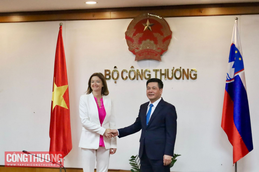 Bộ trưởng Cwin63 sân chơi đỉnh cao tiếp Phó Thủ tướng, Bộ trưởng Bộ Ngoại giao Slovenia