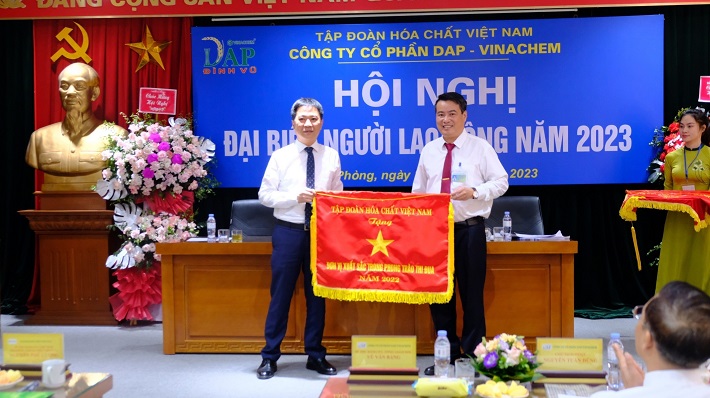 ong le hoang