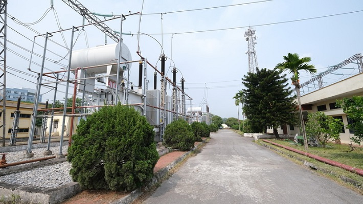Máy biến thế