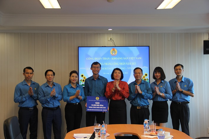 tháng công nhân TKV