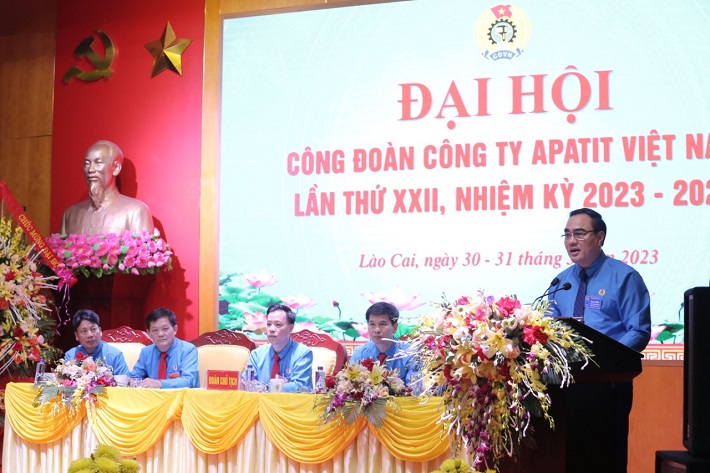 ong nguyen huu long