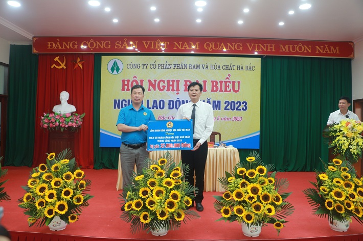 ong nguyen huy thong