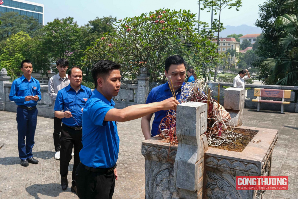 Đoàn Thanh niên Cwin63 sân chơi đỉnh cao