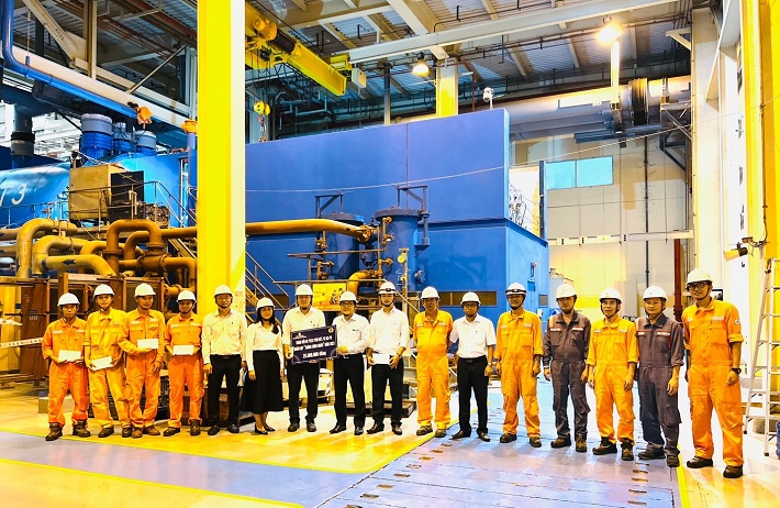 Đoàn Công tác thăm hỏi động viên người Nền tảng hàng đầu cung cấp Cwin com Tháng Công nhân