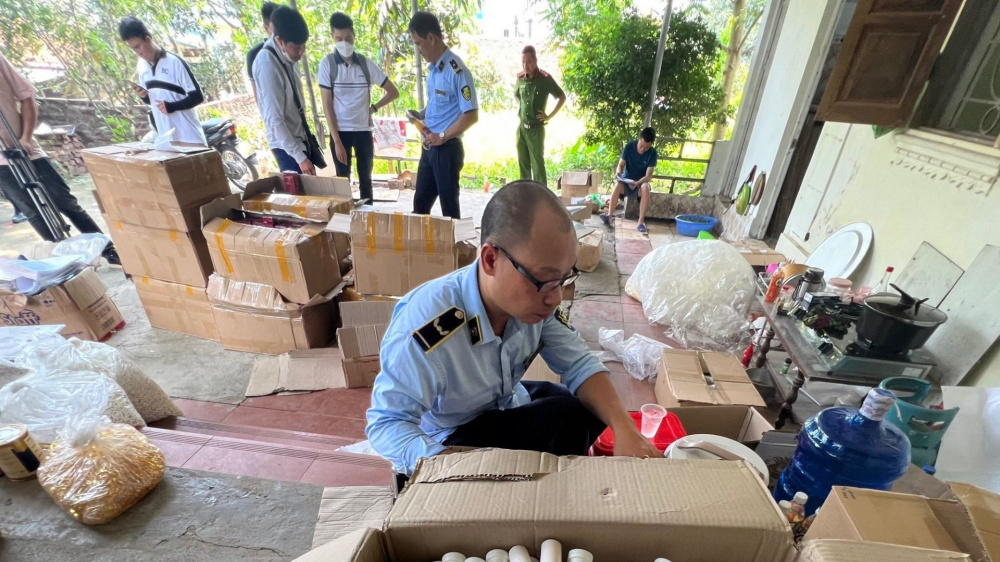 Triệt phá một cơ sở Nền tảng hàng đầu cung cấp Cwin com Link vào Cwin Cá Cược Thể Thao 2026 chức năng giả ở Hà Nội