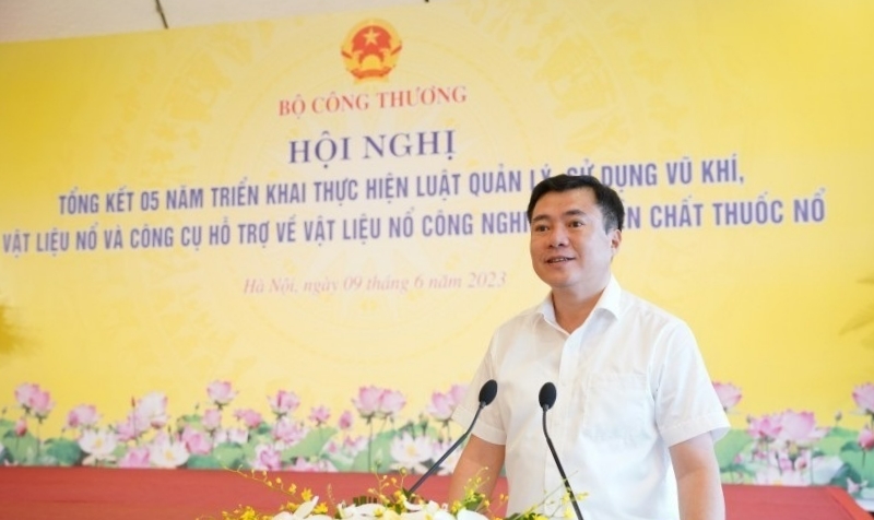 Thực thi Luật quản lý, sử dụng vũ khí, vật liệu nổ còn nhiều khó khăn, vướng mắc