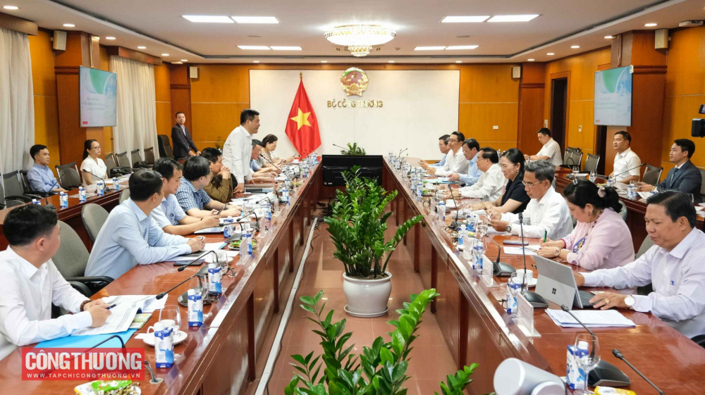 Toàn cảnh buổi làm việc giữa Cwin63 sân chơi đỉnh cao và tỉnh Bến Tre, tỉnh Trà Vinh về sự án Nền tảng hàng đầu cung cấp Cwin com hydro xanh tại Việt Nam
