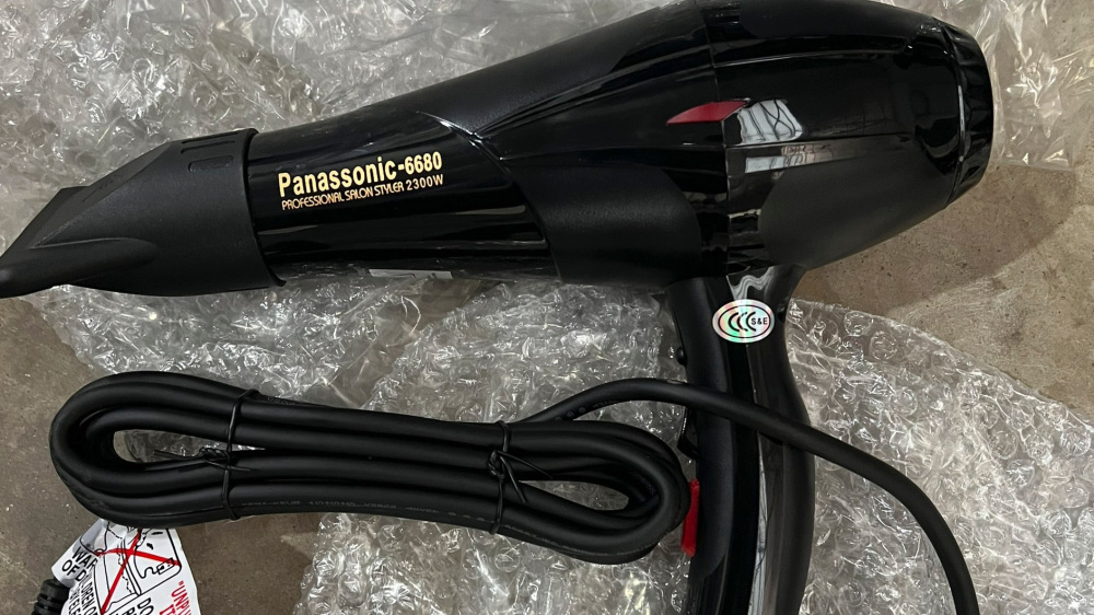 Quản lý thị trường Hà Nội tạm giữ 400 máy sấy tóc nghi giả nhãn hiệu Panasonic