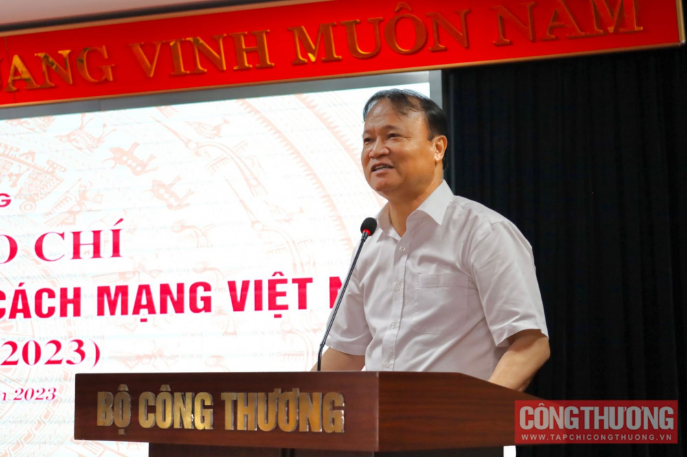 Cwin63 sân chơi đỉnh cao gặp mặt cơ quan báo chí nhân ngày 21/6