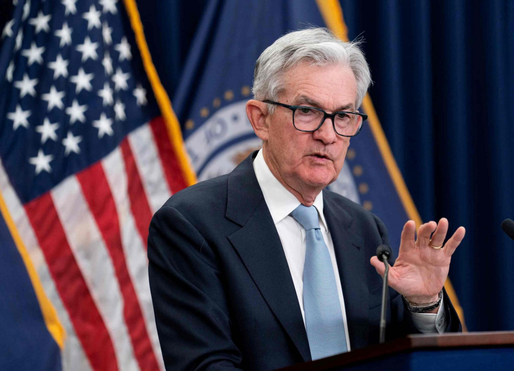 Chủ tịch FED Jerome Powell quyết định tạm dừng tăng lãi suất