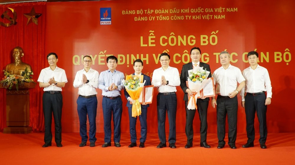 ban lanh dao pv gas