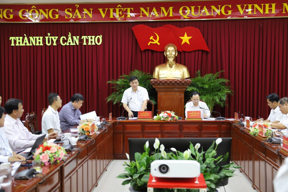 Tổng công ty Điện lực miền Nam làm việc với Lãnh đạo Thành thành phố Cần Thơ về tình hình cung cấp điện