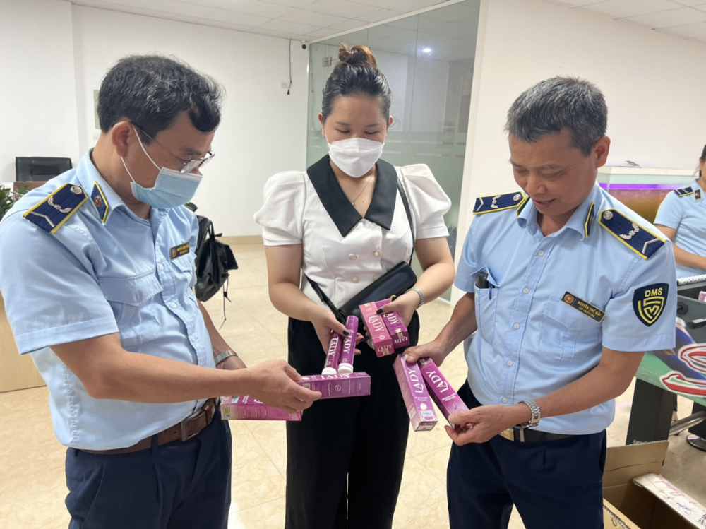 Khởi tố vụ án đầu tiên lực lượng Quản lý thị trường bắt giữ trên không gian mạng