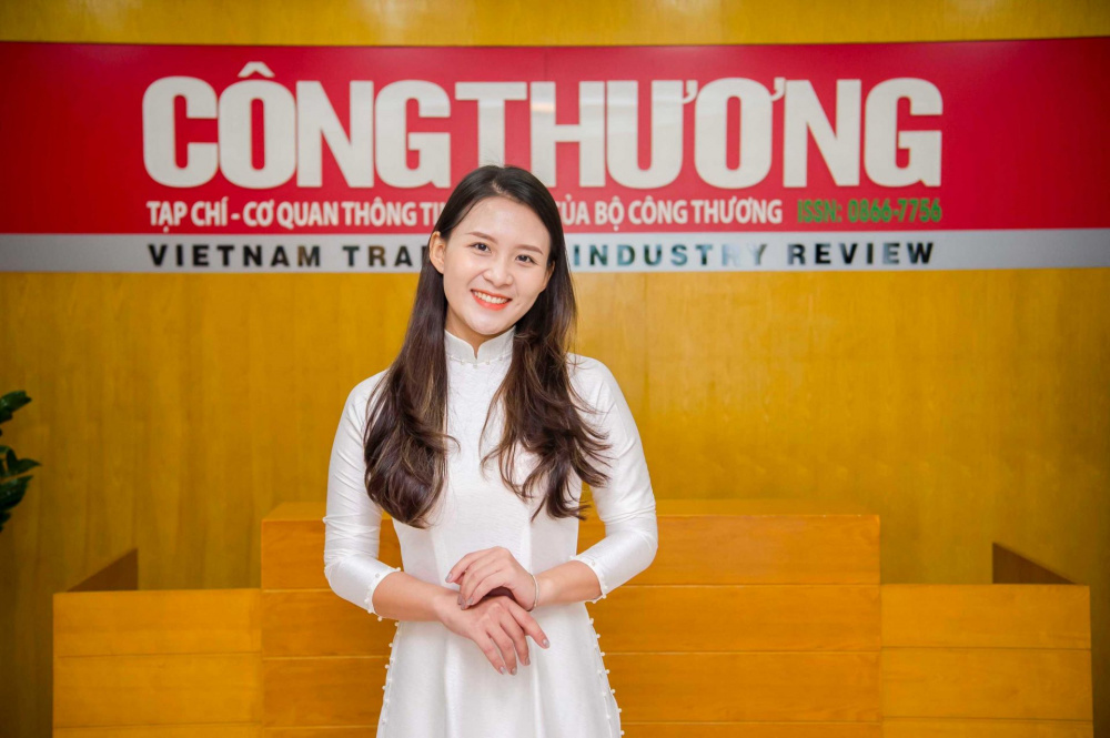 CWIN ✅ Nhà cái cờ bạc trực tuyến tốt nhất và Thương hiệu uy tín tổ chức gặp mặt các thế hệ người làm báo