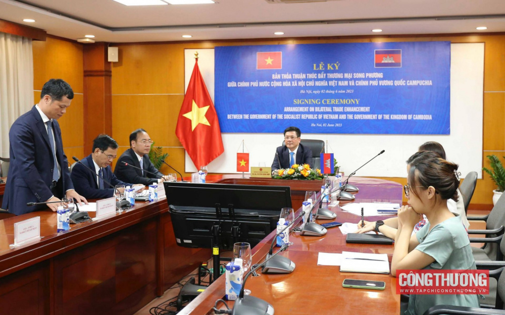 Việt Nam - Campuchia ký Bản Thoả thuận thúc đẩy thương mại song phương