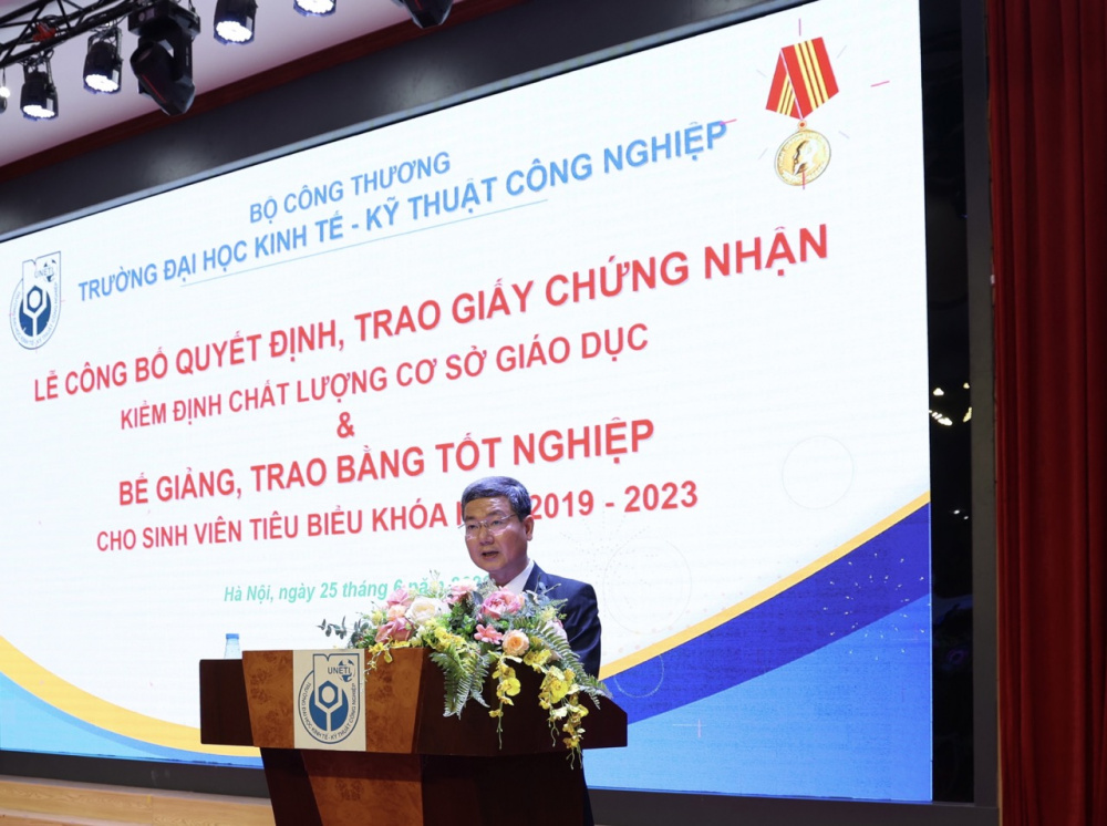 Trường Đại học Cwin.com giải trí hiện đại - Kỹ thuật Tải về ứng dụng CWIN05 ngay hôm nay