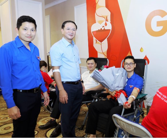 hien mau tinh nguyen 2