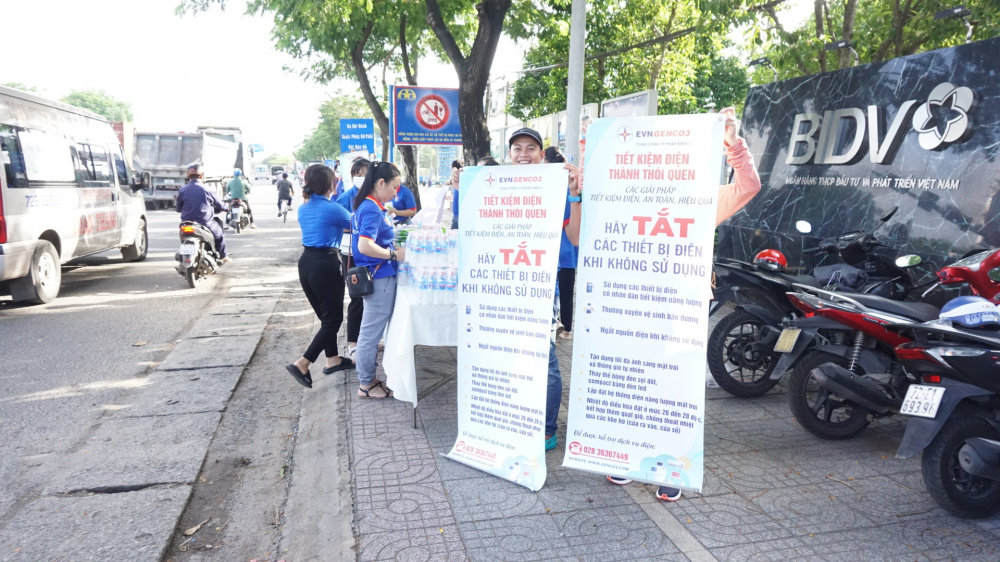 Tuyên truyền sử dung điện tiết kiệm