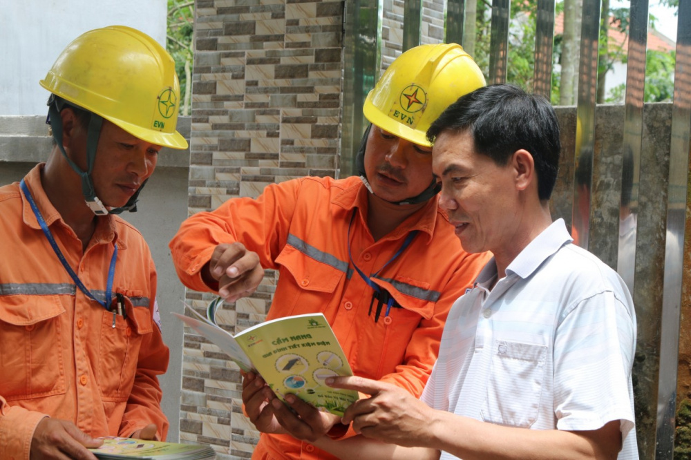 tuyên truyền tiết kiệm điện