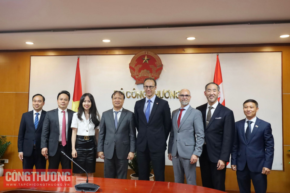 Việt Nam - Canada