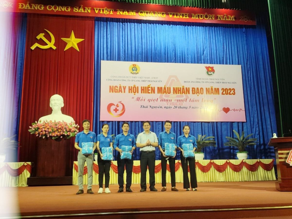 tisco thang cong nhan