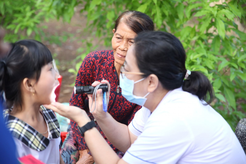 Điện Quang: Hành trình 50 năm - Thắp sáng ước mơ