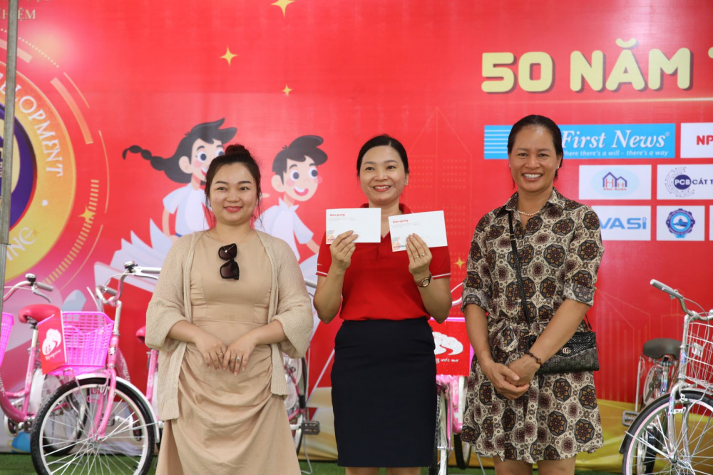 Điện Quang: Hành trình 50 năm - Thắp sáng ước mơ