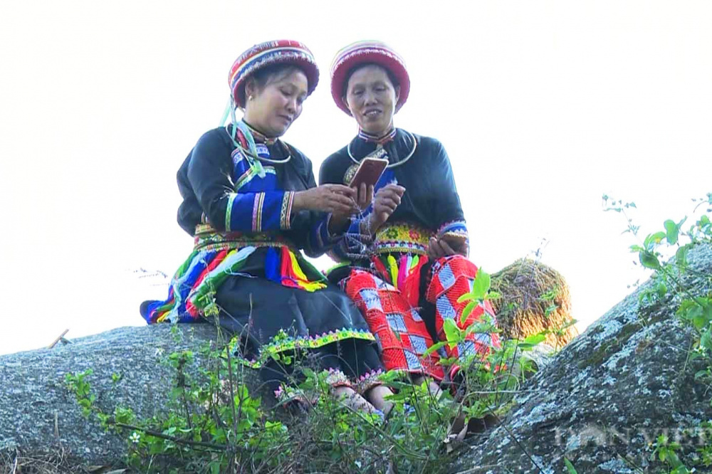 Giảm nghèo về thôgn tin