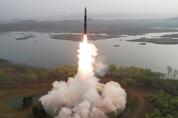 Tên lửa ICBM của Triều Tiên