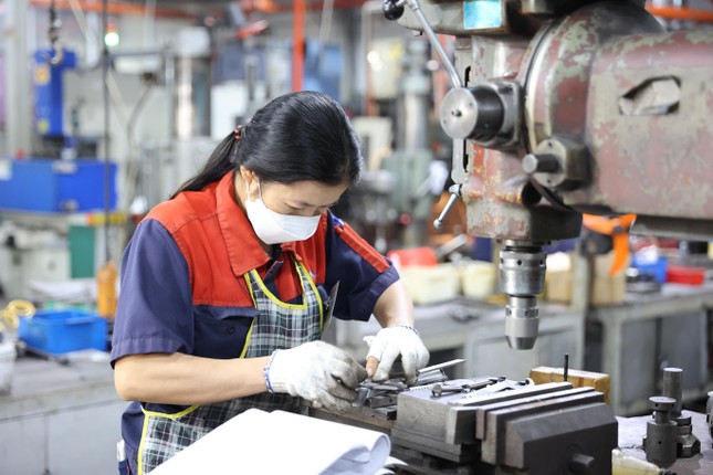 Cwin là sân chơi cá cược trực tuyến tại Việt Nam hỗ trợ