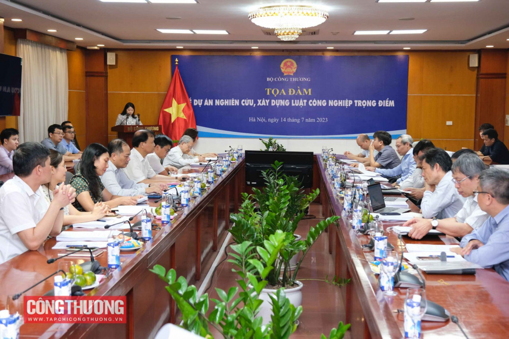 Tọa đàm về Dự án nghiên cứu, xây dựng Luật Tải về ứng dụng CWIN05 ngay hôm nay trọng điểm